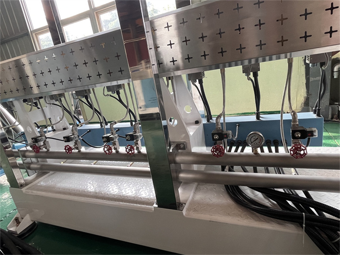 High speed wood plastic granulator