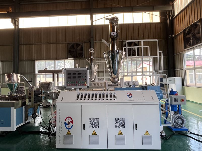 PVC baseboard production machine