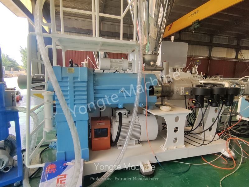 Plastic Extrusion Machine