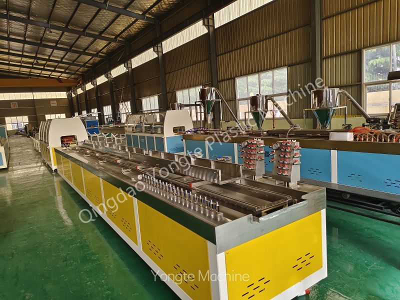 WPC wall panel extrusion machine