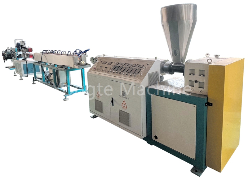 Rubber irrigation hose making machine using recycled rubber tire wastage