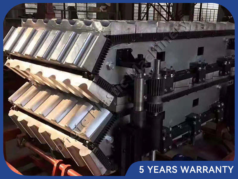 PVC corrugated roof sheet extrusion machine