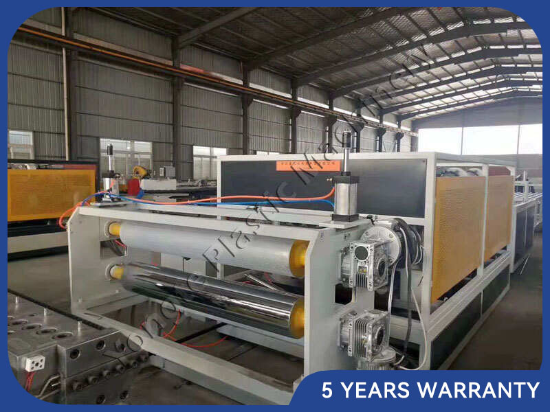 PVC corrugated roof sheet extrusion machine