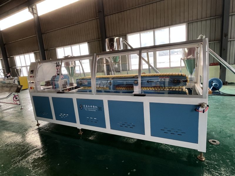 PVC baseboard production machine