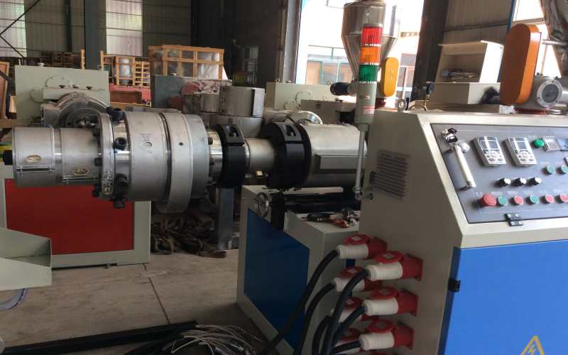 Conical Twin Screw Extruder Equipment